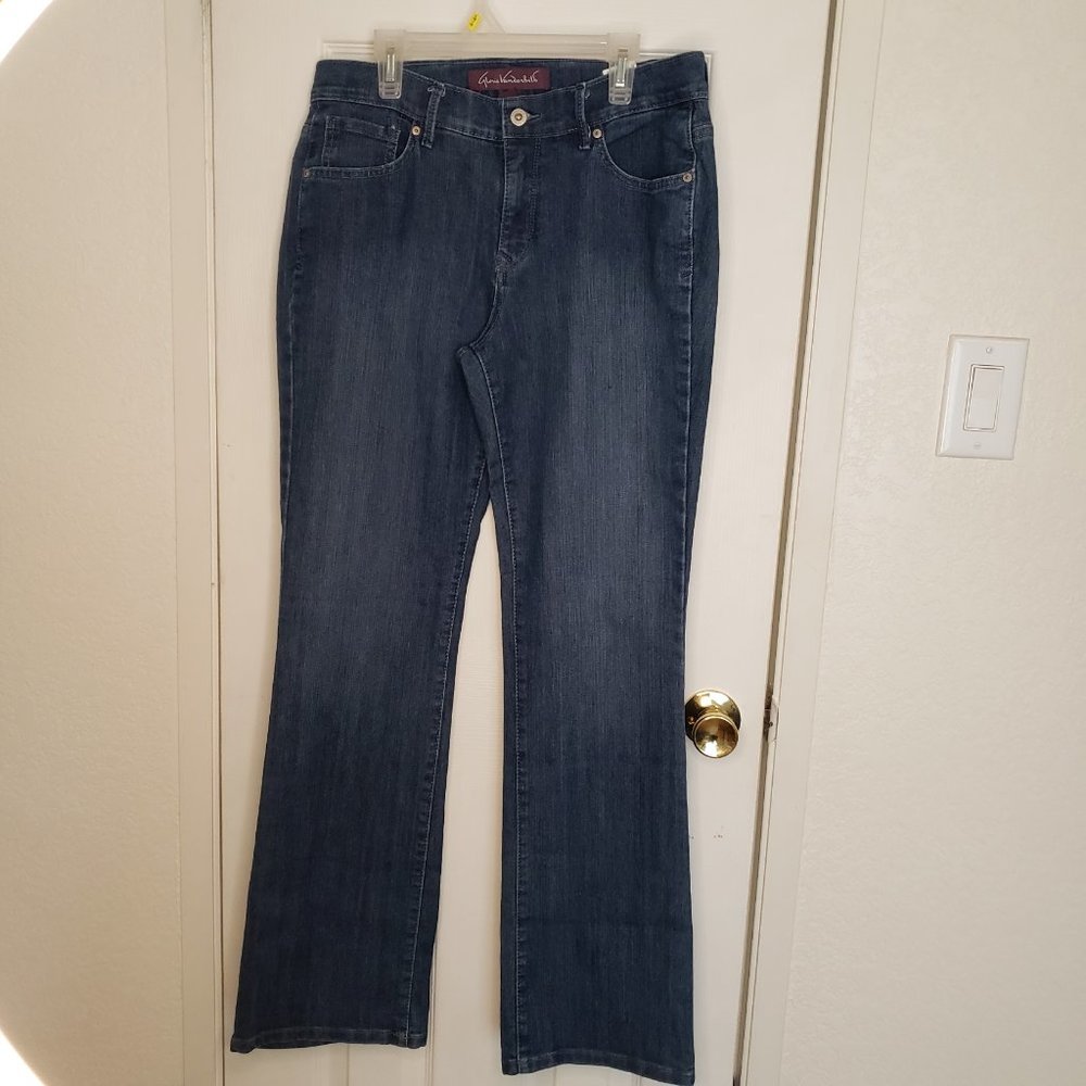 Gloria Vanderbilt Boot cut Blue jeans Size 8
